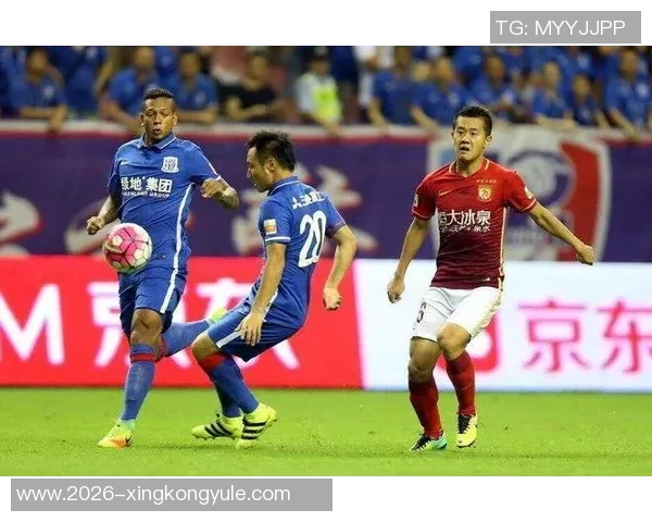 中超足球场建设现状分析及申花铁人场地改造情况探讨